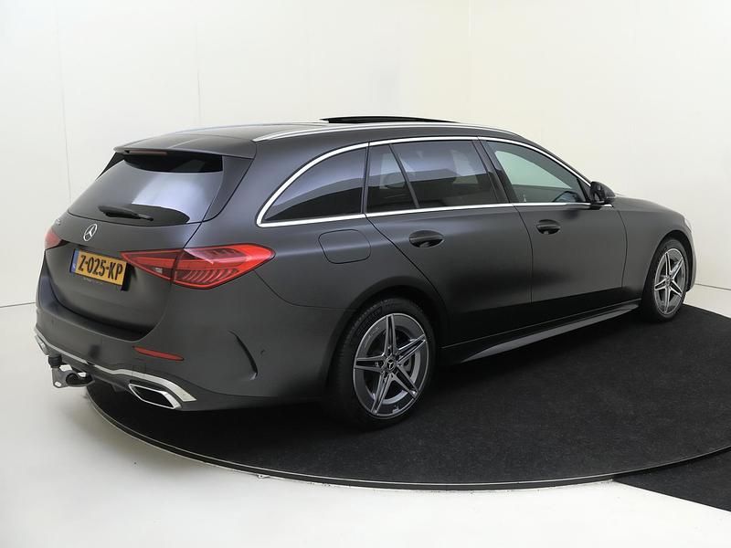 Occasion Mercedes C300 AMG line 313 PK (230 kW) 2024 Grijs Stationwagen