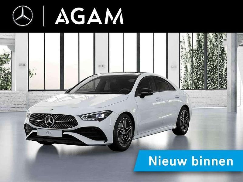 Wit Nieuw 2025 Mercedes CLA250e Business Sedan | € 51.550 (Goede deal) - Afbeelding 1/4