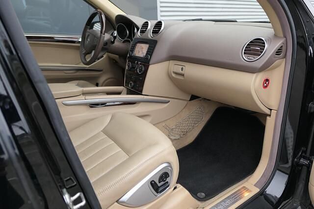 Occasion Mercedes 500 306 PK (225 kW) 2006 Zwart (metallic) SUV