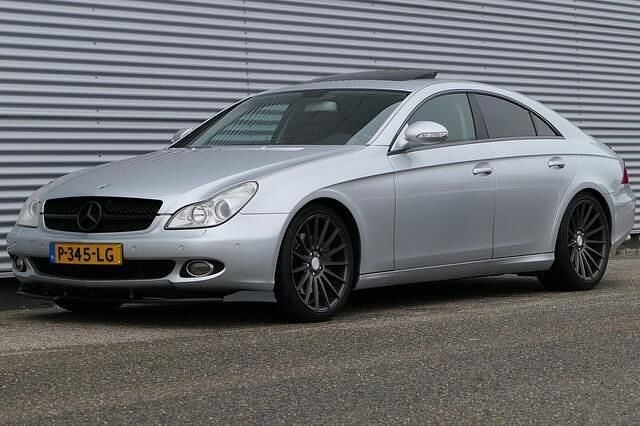 Occasion Mercedes CLS500 306 PK (225 kW) 2005 Grijs Sedan