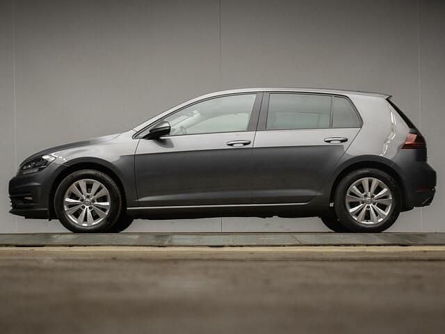 Grijs (metallic) Gebruikt 2019 VW Golf VII Sportline Hatchback | € 12.745 (Eerlijke prijs) - Afbeelding 1/4