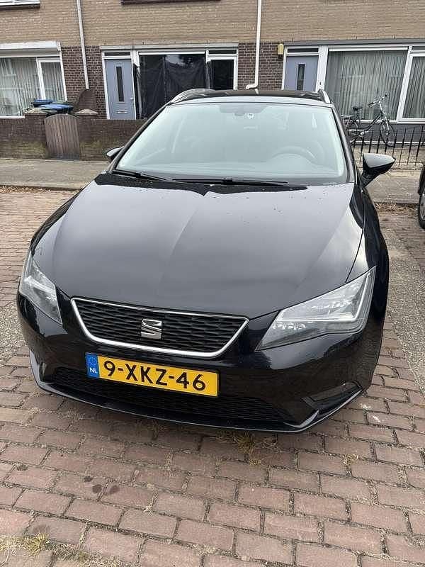 Zwart Occasion 2014 Seat Leon Stationwagen | € 6.500 (Eerlijke prijs) - Afbeelding 1/4