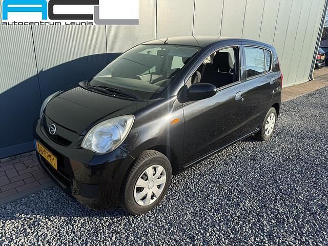 Zwart Occasion 2011 Daihatsu Cuore Hatchback | € 2.900 (Eerlijke prijs) - Afbeelding 1/4
