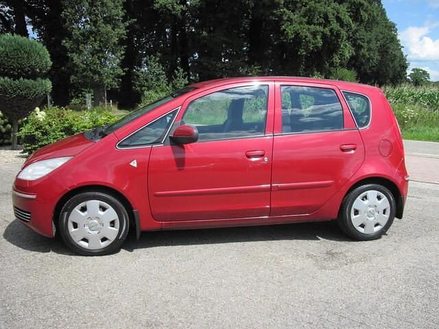 Occasion Mitsubishi Colt Invite 95 PK (69 kW) 2007 Rood Hatchback
