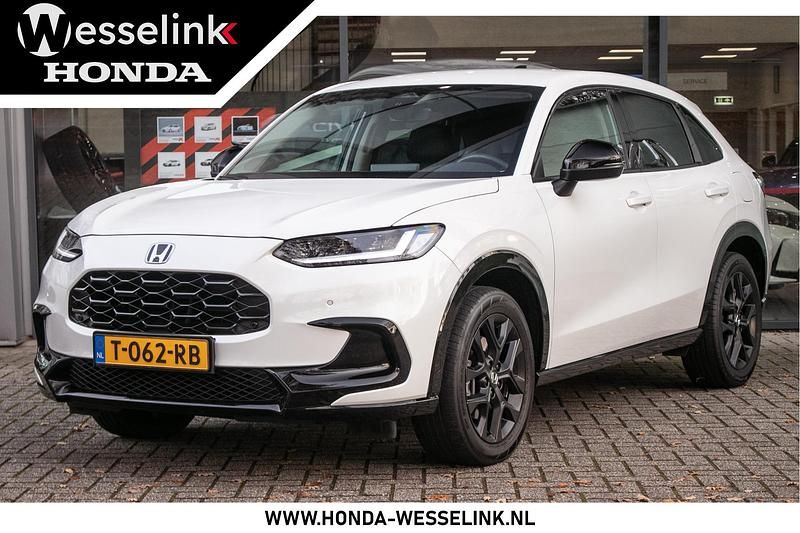 Wit (metallic) Gebruikt 2023 Honda ZR-V Sport SUV | € 34.950 (Eerlijke prijs) - Afbeelding 1/4