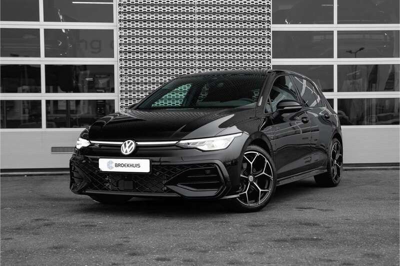 Zwart Gebruikt 2025 VW Golf VIII R-line Edition Hatchback | € 43.845 - Afbeelding 1/4