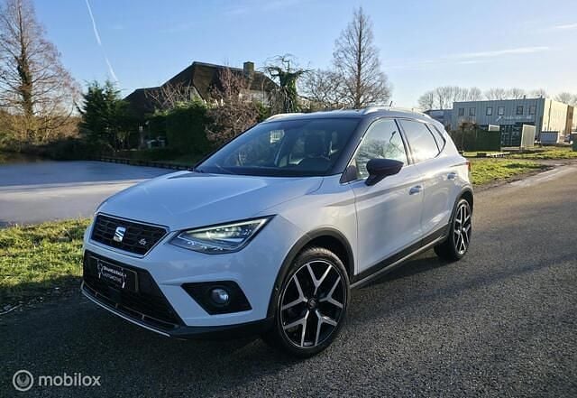Wit Occasion 2020 Seat Arona FR SUV | € 18.995 (Goede deal) - Afbeelding 1/4