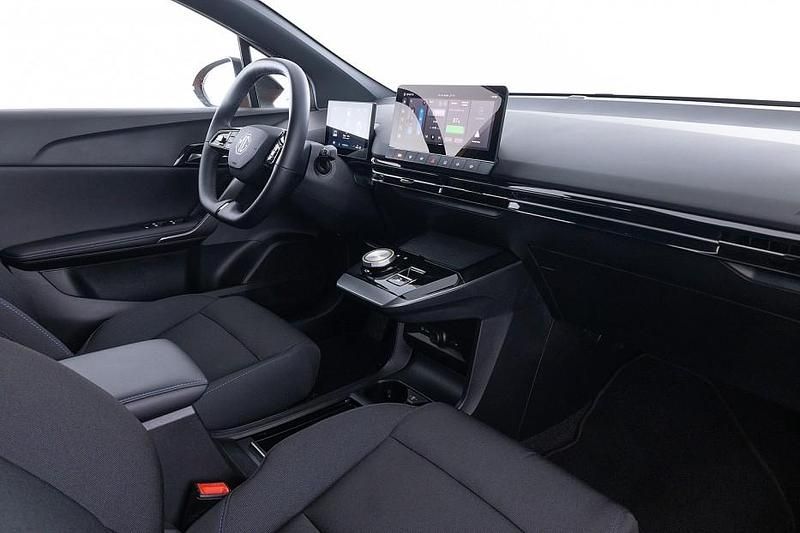 Occasion MG MG4 EV Comfort 150 kW (204 PK) 2023 Oranje Hatchback