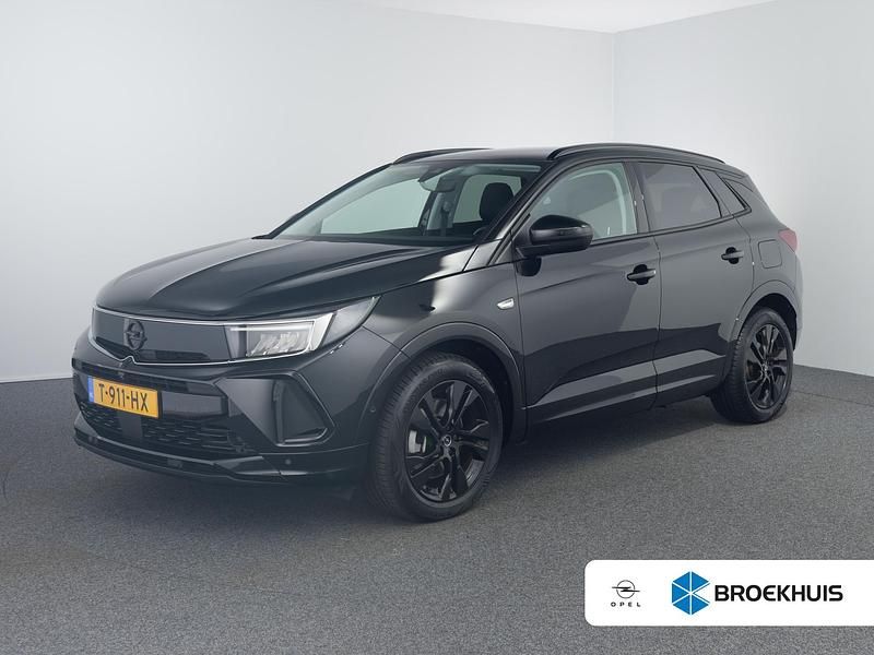 Zwart Occasion 2023 Opel Grandland X SUV | € 28.895 (Eerlijke prijs) - Afbeelding 1/4