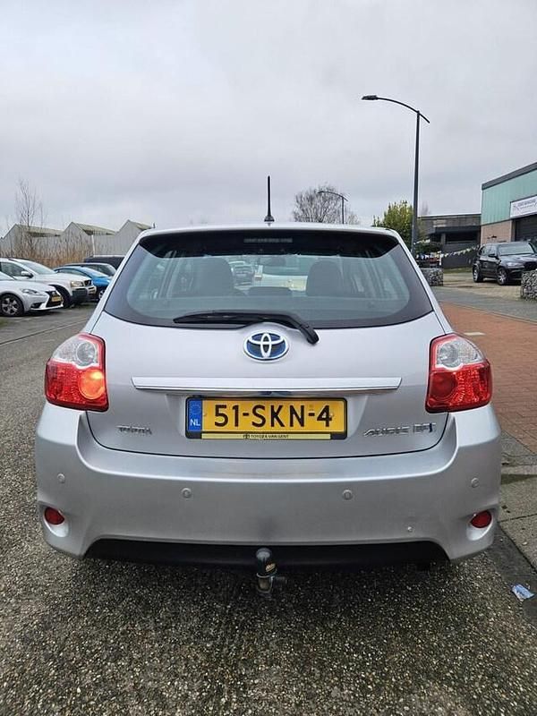 Occasion Toyota Auris Hybrid Executive 2011 Grijs (metallic) Hatchback