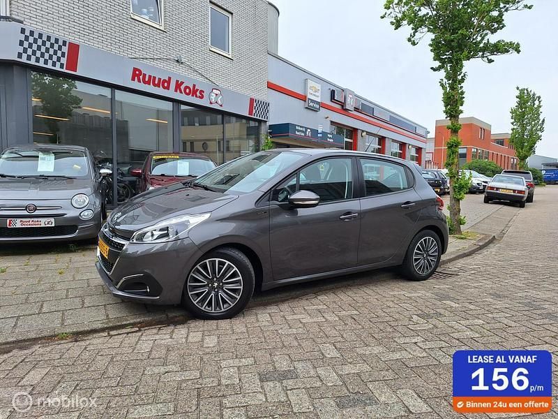 Grijs Gebruikt 2018 Peugeot 208 Signature Sky Hatchback | € 10.349 (Iets duurder) - Afbeelding 1/4