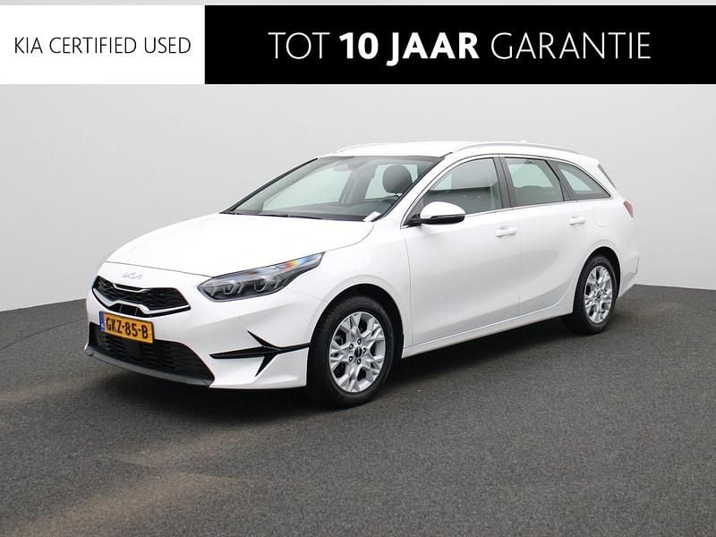 Wit Gebruikt 2024 Kia Ceed Stationwagen | € 28.940 (Eerlijke prijs) - Afbeelding 1/2