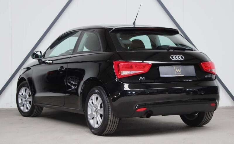 Occasion Audi A1 Attraction 86 PK (63 kW) 2011 Zwart Hatchback