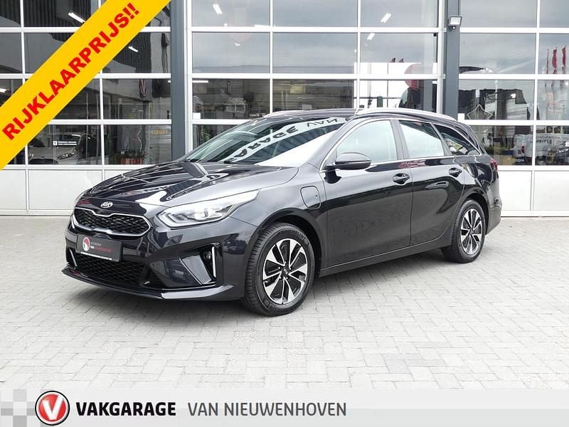 Zwart Gebruikt 2021 Kia Ceed Stationwagen | € 18.950 (Goede deal) - Afbeelding 1/4