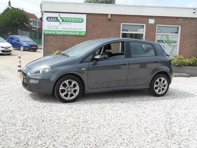 Grijs Gebruikt 2013 Fiat Punto Evo Lounge Hatchback | € 3.333 (Super prijs) - Afbeelding 1/4