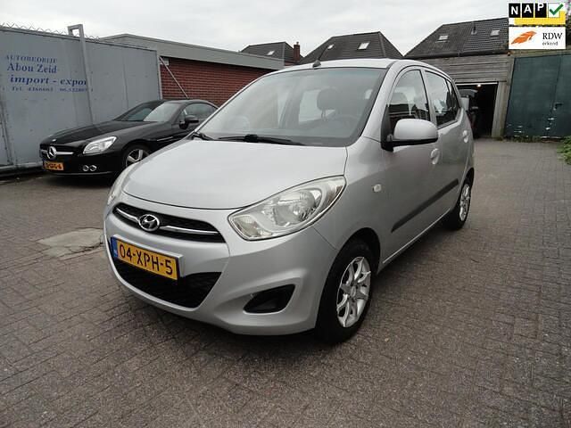 Grijs Gebruikt 2012 Hyundai i10 Hatchback | € 3.950 (Eerlijke prijs) - Afbeelding 1/4