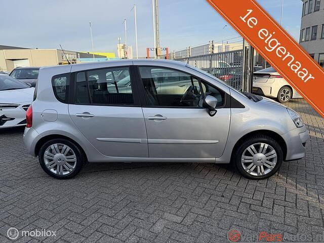 Occasion Renault Modus Expression 101 PK (74 kW) 2009 Grijs MPV