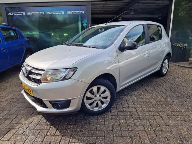 Grijs Gebruikt 2015 Dacia Sandero Hatchback | € 7.450 (Goede deal) - Afbeelding 1/4