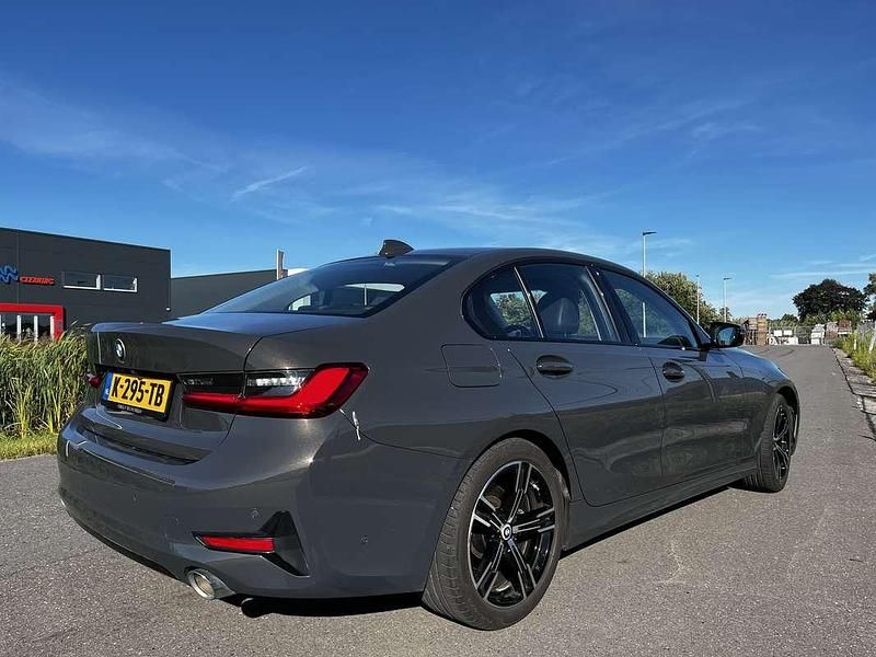 Occasion BMW 320 Executive 184 PK (135 kW) 2019 Grijs Sedan