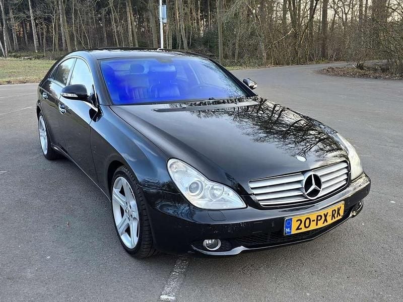 Zwart Occasion 2005 Mercedes CLS350 Hatchback | € 3.500 - Afbeelding 1/4