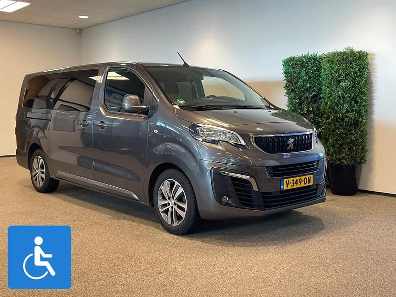 Grijs Gebruikt 2017 Peugeot Expert Van | € 27.950 - Afbeelding 1/4