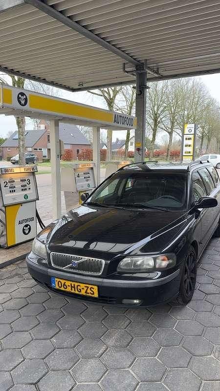 Zwart Occasion 2001 Volvo V70 Comfort Stationwagen | € 800 (Eerlijke prijs) - Afbeelding 1/4