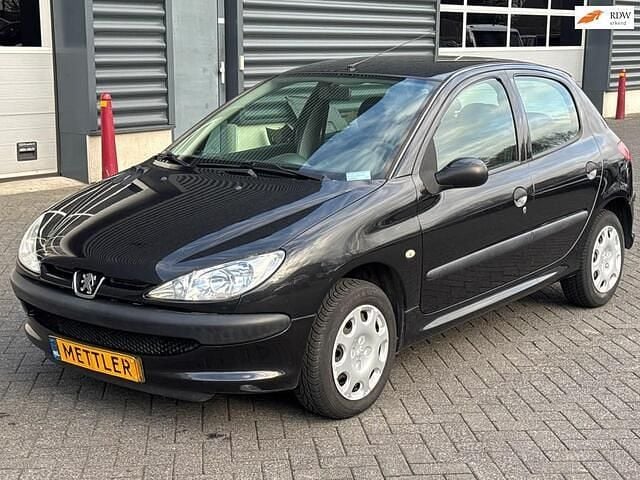 Occasion Peugeot 206 75 PK (55 kW) 2007 Zwart Hatchback