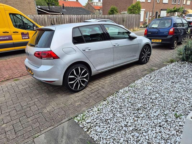 Zilver Gebruikt 2014 VW Golf VII Highline Stationwagen | € 9.500 (Eerlijke prijs) - Afbeelding 1/4