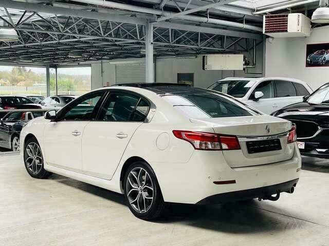 Occasion Renault Latitude Initiale Paris 173 PK (127 kW) 2014 Wit Sedan