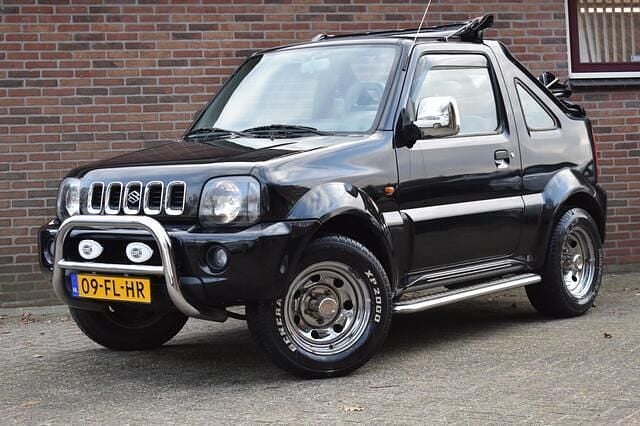 Zwart (metallic) Gebruikt 2000 Suzuki Jimny SUV | € 6.949 (Eerlijke prijs) - Afbeelding 1/4