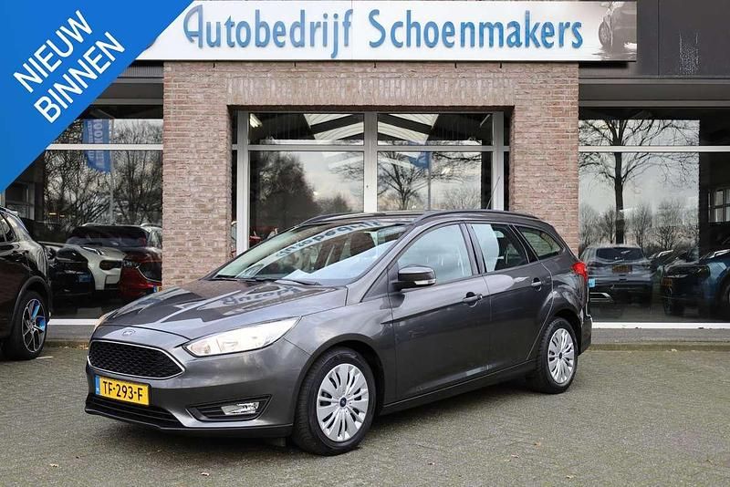 Grijs Gebruikt 2016 Ford Focus Stationwagen | € 6.445 (Super prijs) - Afbeelding 1/4