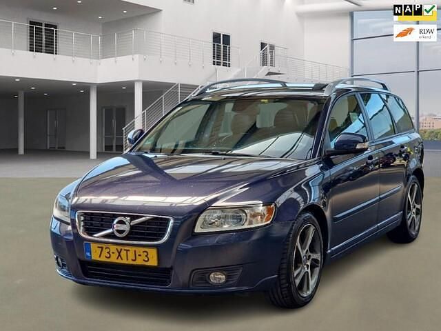 Blauw Gebruikt 2012 Volvo V50 Stationwagen | € 2.950 (Eerlijke prijs) - Afbeelding 1/4
