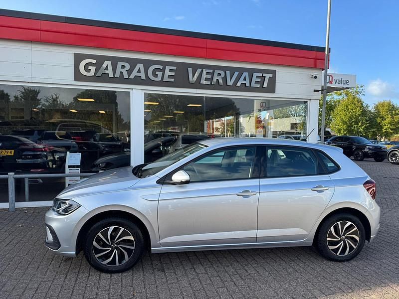 Zilver Gebruikt 2023 VW Polo Life Hatchback | € 18.950 (Goede deal) - Afbeelding 1/3