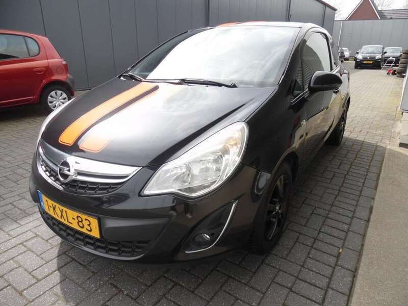 Zwart, andere lak Gebruikt 2013 Opel Corsa Design Edition Hatchback | € 4.995 (Eerlijke prijs) - Afbeelding 1/4