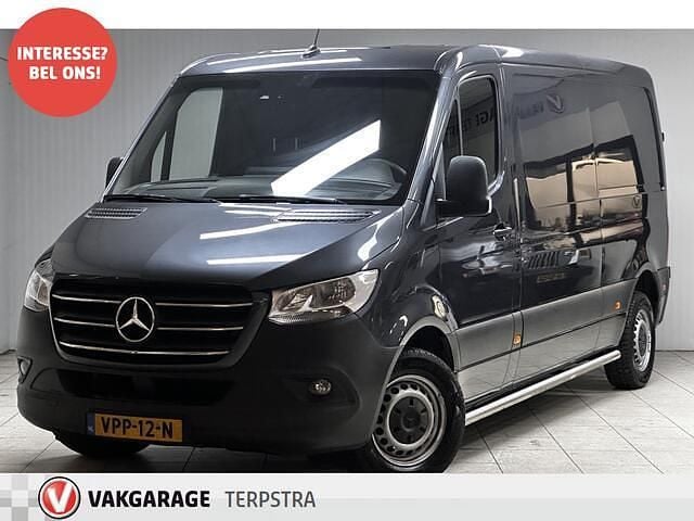 Grijs (metallic) Occasion 2022 Mercedes Sprinter Van | € 28.850 (Super prijs) - Afbeelding 1/4