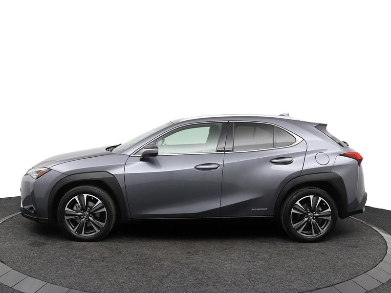 Occasion Lexus UX Business Edition 184 PK (135 kW) 2019 Grijs SUV