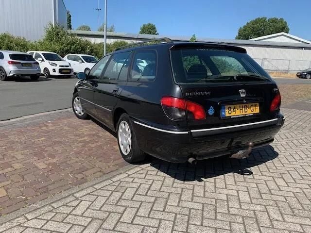 Occasion Peugeot 406 116 PK (85 kW) 2001 Zwart Stationwagen