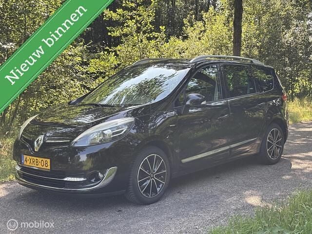 Zwart Gebruikt 2013 Renault Scénic III Bose Edition MPV | € 3.950 (Goede deal) - Afbeelding 1/4