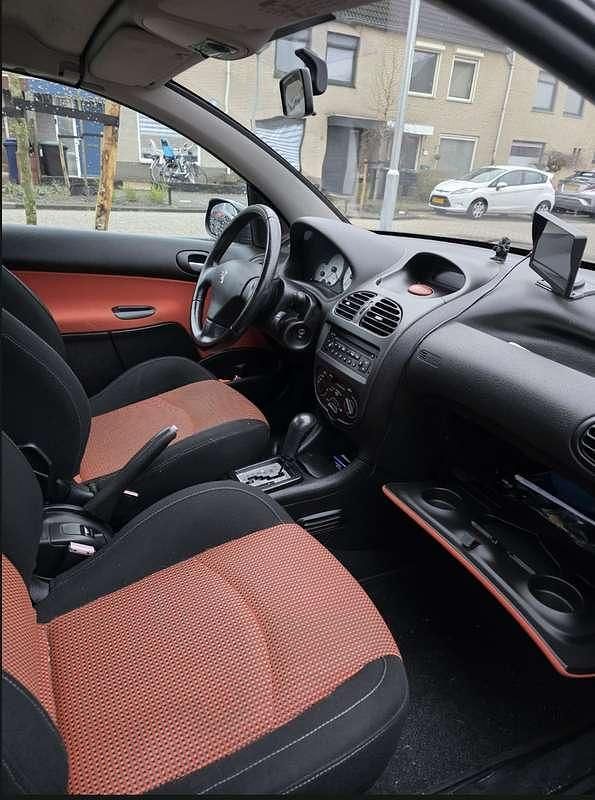 Occasion Peugeot 206 109 PK (80 kW) 2003 Zwart Cabriolet