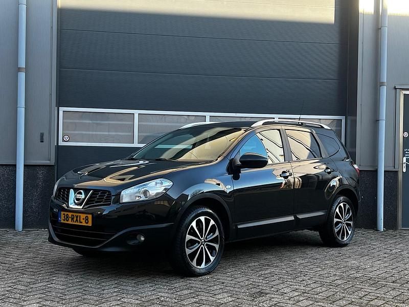 Zwart (metallic) Gebruikt 2011 Nissan Qashqai +2 SUV | € 7.450 (Eerlijke prijs) - Afbeelding 1/4