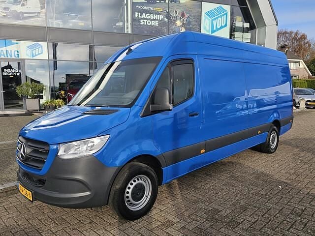 Blauw Gebruikt 2022 Mercedes Sprinter Van | € 32.450 (Eerlijke prijs) - Afbeelding 1/4
