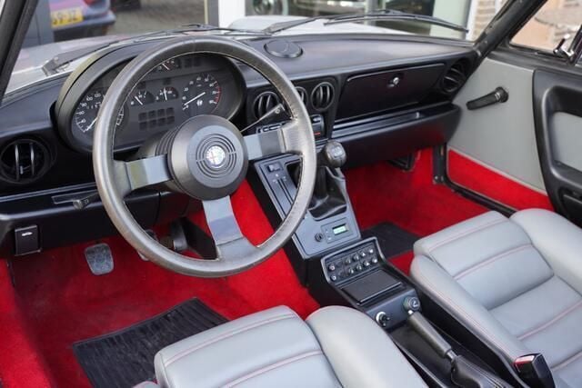 Occasion Alfa Romeo Spider Quadrifoglio Verde 128 PK (94 kW) 1987 Zilver Cabriolet