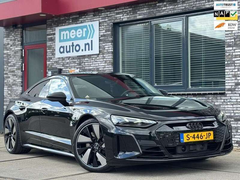 Zwart, metallic lak Gebruikt 2022 Audi e-tron GT quattro S-Line Sedan | € 52.945 (Super prijs) - Afbeelding 1/4
