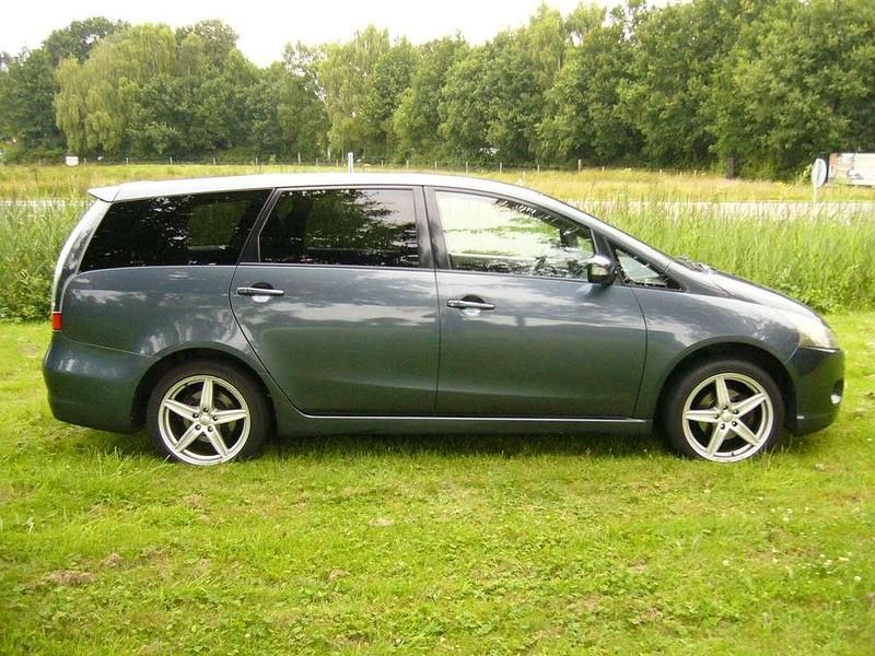 Occasion Mitsubishi Grandis Intense 165 PK (121 kW) 2006 Grijs MPV
