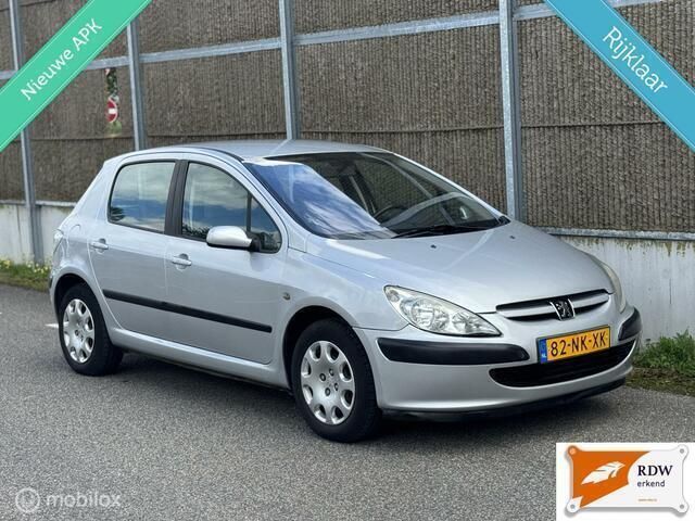 Grijs Occasion 2003 Peugeot 307 Hatchback | € 2.150 (Eerlijke prijs) - Afbeelding 1/4