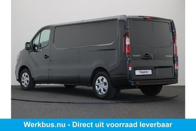 Grijs Nieuw 2024 Renault Trafic Van | € 29.500 - Afbeelding 1/4