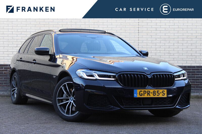 Zwart Gebruikt 2023 BMW 530e Sport Line Stationwagen | € 47.400 (Goede deal) - Afbeelding 1/4