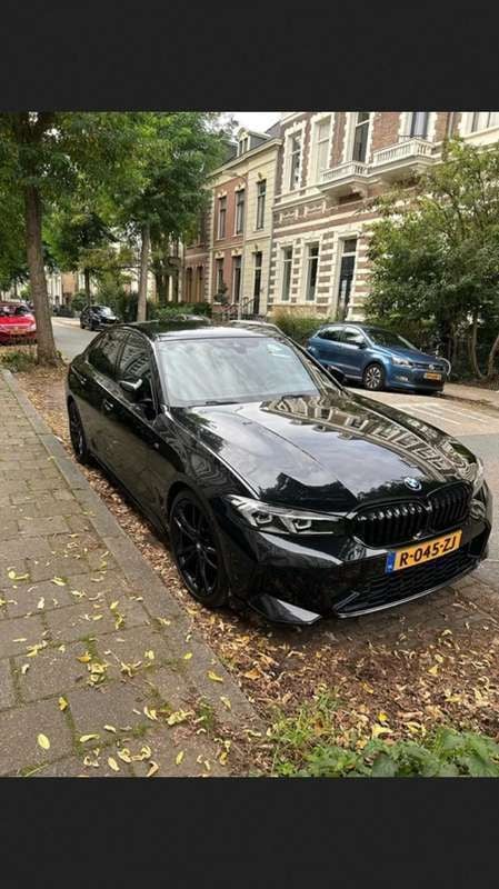 Zwart Gebruikt 2023 BMW 320 M Sport Sedan | € 30.550 - Afbeelding 1/4