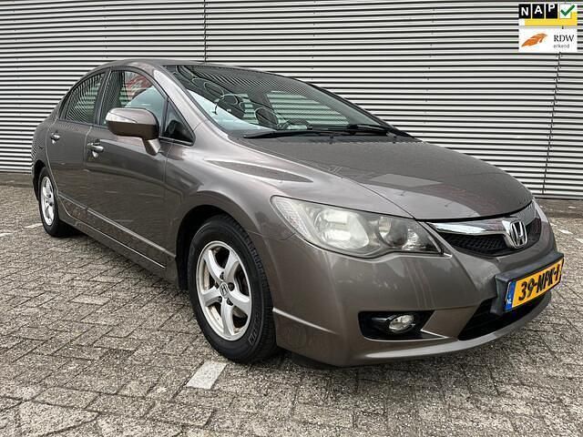 Grijs Gebruikt 2010 Honda Civic Elegance Sedan | € 6.950 (Iets duurder) - Afbeelding 1/4