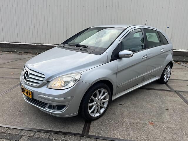 Grijs Gebruikt 2006 Mercedes B200 MPV | € 1.499 (Goede deal) - Afbeelding 1/4